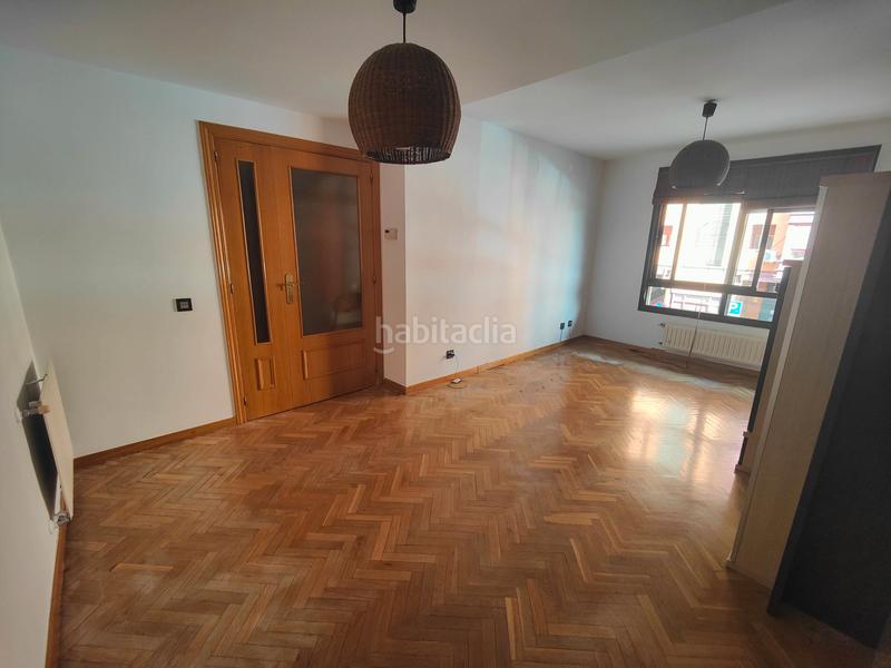 Foto 8c0a44a7-c15c-4ab1-bbf4-ebe6ce6914f7. Flat with heating pool in Centro Fuenlabrada