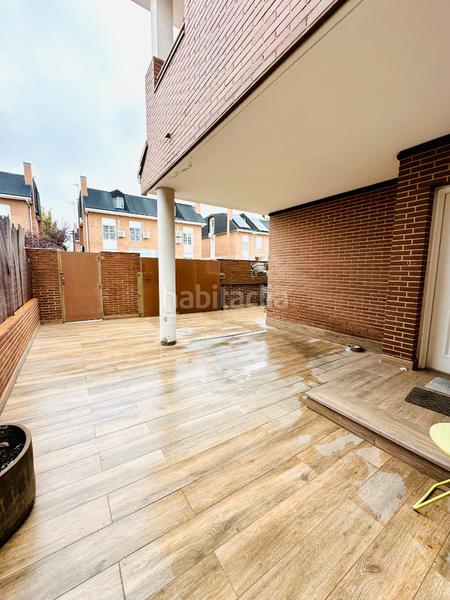 Foto 296d6757-3f5a-491c-baad-04a340bb36bd. Casa pareada en Parla este Parla