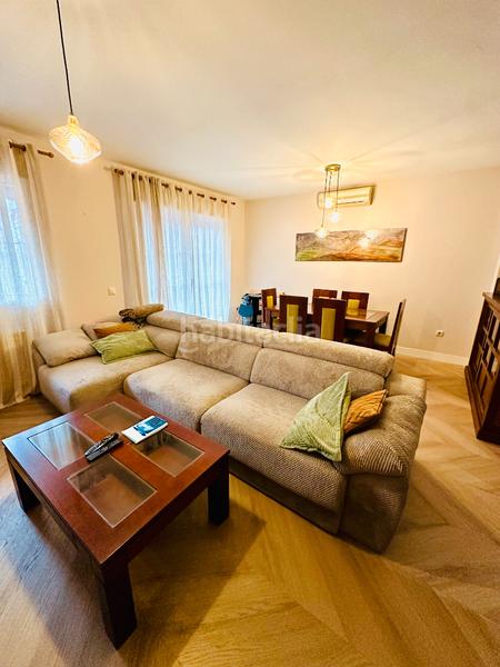 Foto 2d228636-dda0-4b63-ac88-1dc093a514a5. Casa pareada en Parla este Parla