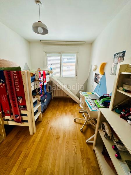 Foto 48f6cfe6-d8f9-490d-9c59-866eb6ef93af. Casa pareada en Parla este Parla