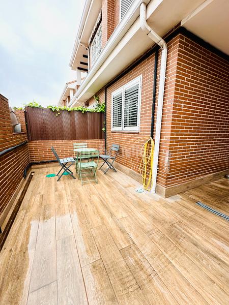 Foto a933ee20-899d-490a-b549-ea6f7e5ca44f. Casa pareada en Parla este Parla