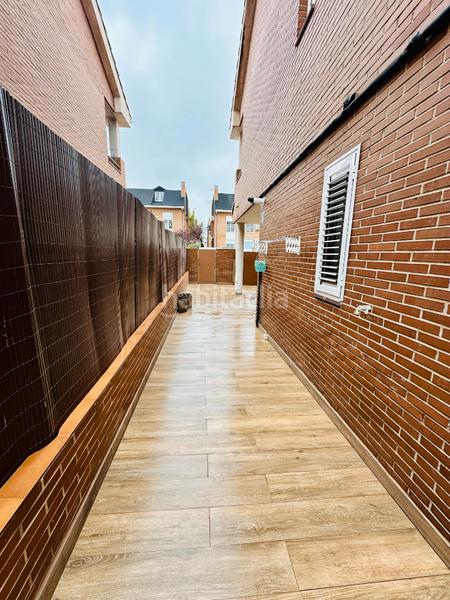 Foto c0a7f154-a672-42f2-9e23-7570b20f44b2. Casa pareada en Parla este Parla