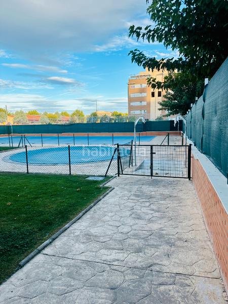 Foto b3265482-b2b1-4b75-8d00-5ab9fd7135dd. Etagenwohnung mit heizung parking pool in Parla este Parla