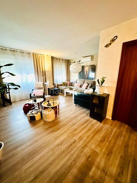 Foto 98312900-4975-404e-a229-9ff3b5cfc319. Flat with heating parking pool in Parla este Parla