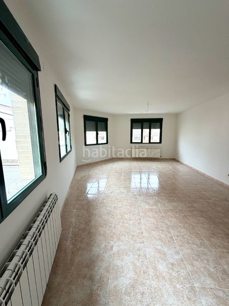 Foto e8ba7ba2-75f9-425d-b49a-44aca137b9ba. Pis amb calefacció aparcament a Alameda de la Sagra