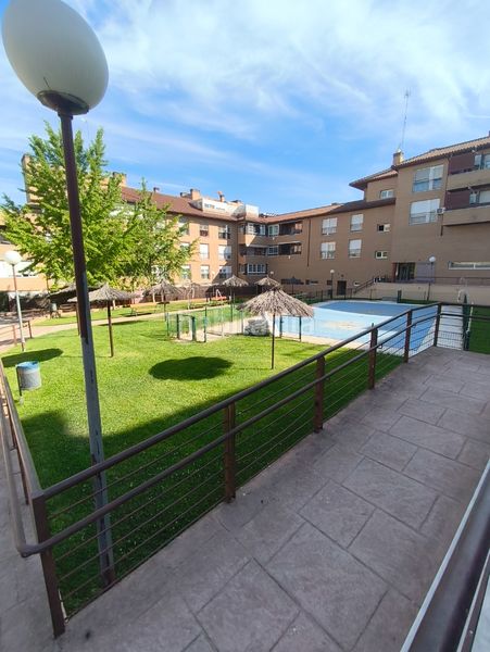 Foto 1c97458b-703b-49e2-a504-e6b9bcb4cc2b. Pis amb calefacció aparcament piscina a Humanes de Madrid