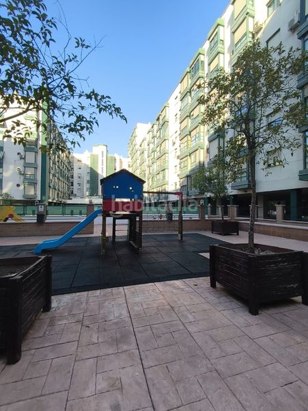 Foto 79a3f3d7-e70a-4c41-aa7e-a15f66c39e8d. Pis amb calefacció aparcament piscina a San Fermín Madrid