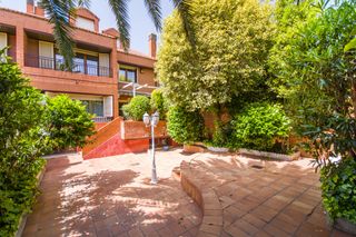 Maison jumelée à Sector 3. Black house servicios inmobiliarios presenta en exclusiva una re