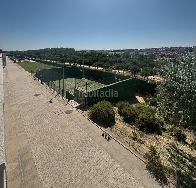 Foto 3c512bbb-e6d6-46c1-ad41-46158da10724. Àtic amb calefacció aparcament piscina a Las Castañeras - Bulevar Arroyomolinos
