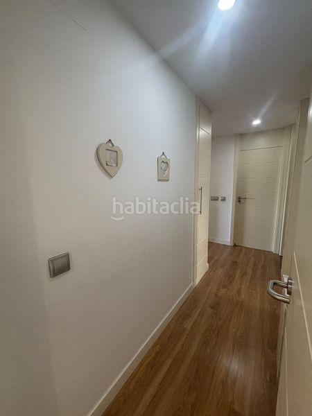 Foto bfda921d-47f1-49e0-b368-f691dd20eff1. Àtic amb calefacció aparcament piscina a Las Castañeras - Bulevar Arroyomolinos