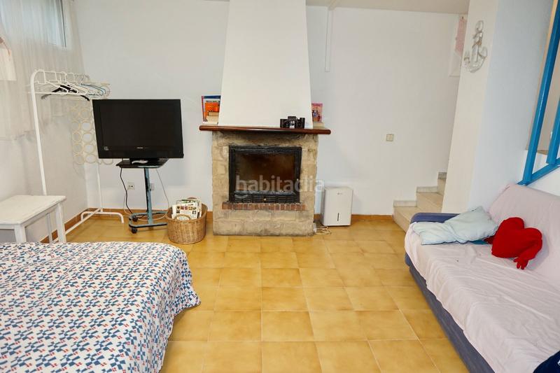 Foto 7b569bf0-b40d-46ab-b3ba-f9040d9f0bd7. Alquiler casa adosada alquiler de chalet con piscina y cerca de la playa 8 personas en Cambrils