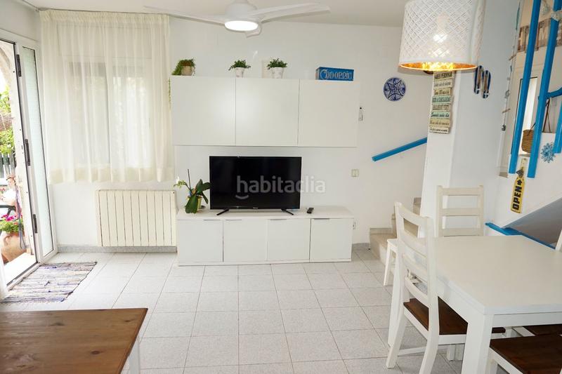 Foto f4af97b7-dcb9-4ee3-ae23-d96c74f5c379. Alquiler casa adosada alquiler de chalet con piscina y cerca de la playa 8 personas en Cambrils