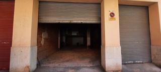 Locale commerciale  Francesc moragas i barret. Local comercial de 110 m2