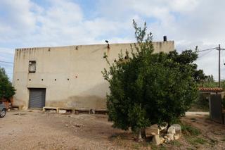 Finca rústica  La creu de salom. Finca de 5 ha con masía