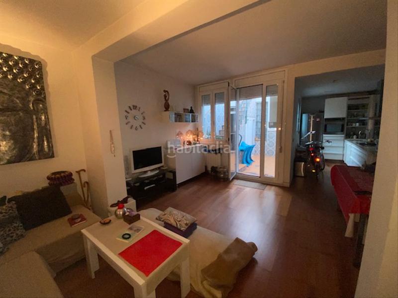 Foto 0aecf249-9053-4bd5-80a8-03fa3c80cccb. Casa vivienda unifamliar con posibilidad de separar en 3 viviendas en Cornellà de Llobregat