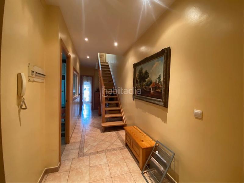 Foto 1de247be-1528-44c4-bcb7-a103363ee75c. Casa vivienda unifamliar con posibilidad de separar en 3 viviendas en Cornellà de Llobregat