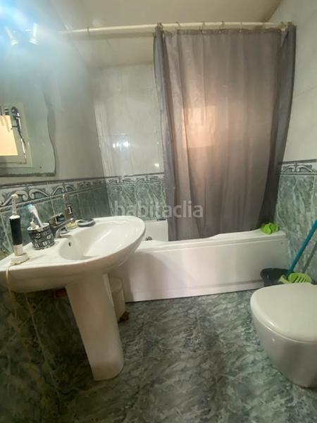 Foto 752ca2bc-4187-492d-b564-5599592f4042. Casa vivienda unifamliar con posibilidad de separar en 3 viviendas en Cornellà de Llobregat