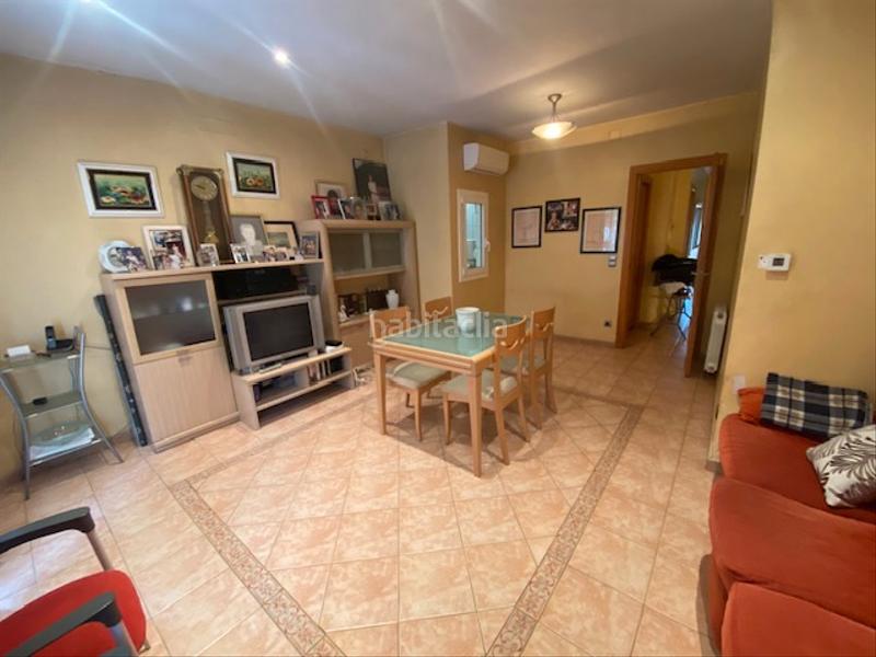 Foto 93c7afb6-eba3-4944-95a1-bec84175af71. Casa vivienda unifamliar con posibilidad de separar en 3 viviendas en Cornellà de Llobregat