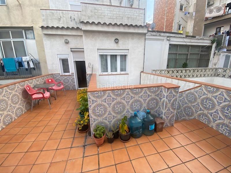 Foto e5ae07fd-515b-4285-ba2c-44017ef0666f. Casa vivienda unifamliar con posibilidad de separar en 3 viviendas en Cornellà de Llobregat
