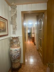Pis  Carrer de joan maragall. Amplio piso en venta