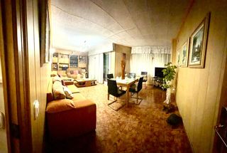 Pis  Carrer de joan maragall. Amplio piso en venta