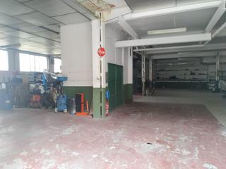 Nau industrial  Riquer alt