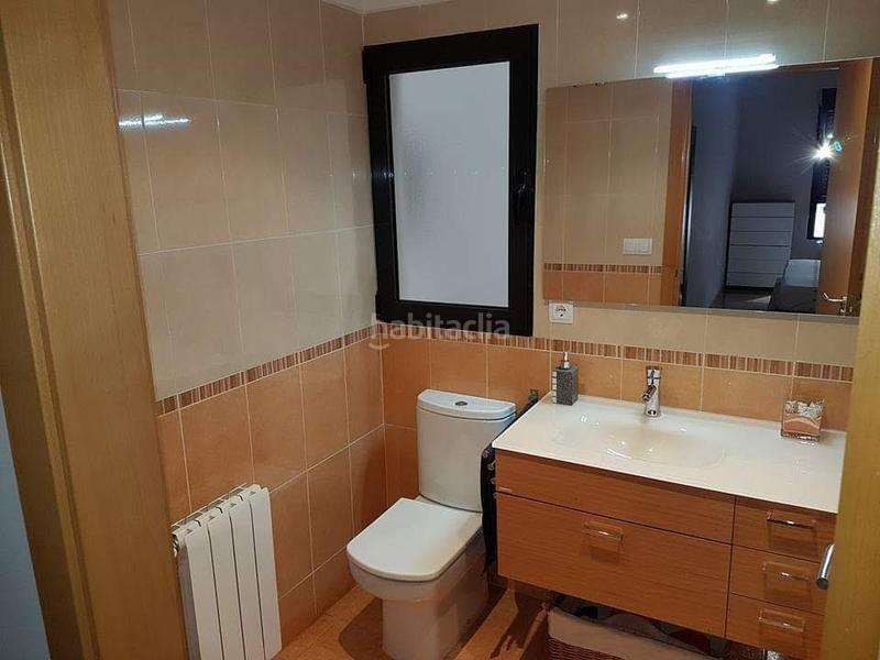 Foto a9efdd63-385c-4f60-bf90-b5df1a769174. Lloguer pis amb calefacció aparcament piscina a Zona Nord Alcoi