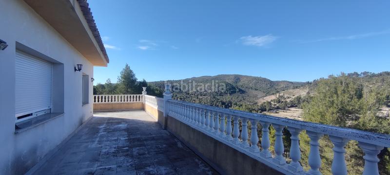 Foto 8a053e8d-9227-44e0-942a-1172c5b30d08. Chalet with heating parking in Batoi Alcoi