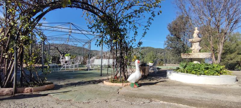 Foto 7f599c2e-0ade-42b1-abe6-2d7cfae35b4c. Chalet con riscaldamento parcheggio in Batoi Alcoi