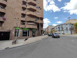 Lloguer Local Comercial  Oliver