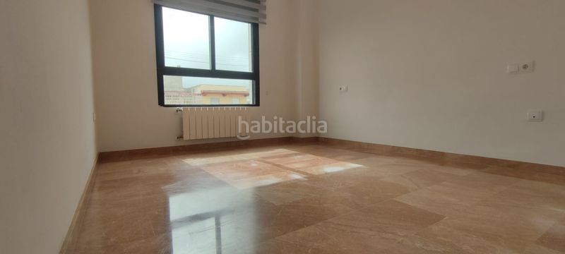 Foto 40f89130-7783-4b56-bd3b-957eec7356a5. Rent flat with heating parking pool in Zona Nord Alcoi
