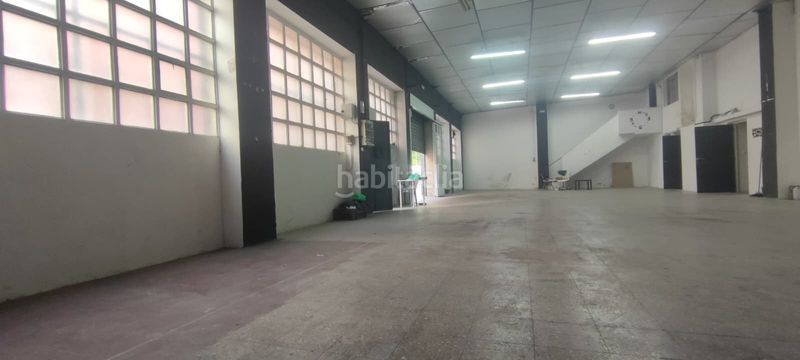 Foto ce4e8b9b-85d2-4e71-aa95-6e6880dbba4f. Local comercial a Eixample Alcoi