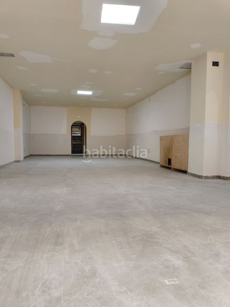 Foto 7bdb512c-1b0e-4631-8701-e93c2f03746d. Lloguer local comercial a Eixample Alcoi