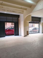 Affitto Locale commerciale  Sant isidre