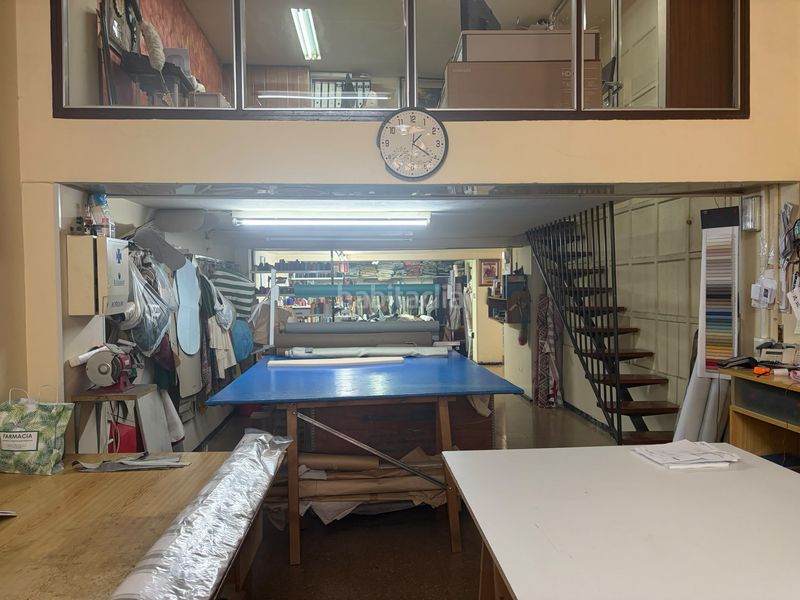 Foto c88546b7-3610-46c3-822a-d09692c3dd1e. Local comercial a Zona Nord Alcoi