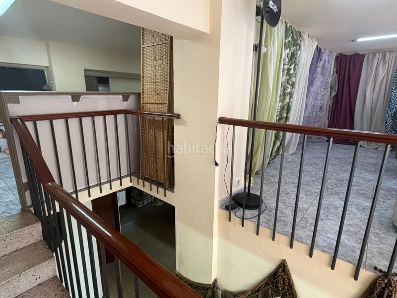 Foto f8b1af57-e8cb-4d4f-98e9-1cf473875182. Local comercial a Zona Nord Alcoi