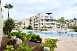 Apartamento  Calle ruiseñor. Venta de apartamento con terraza privada en urbanización el palm