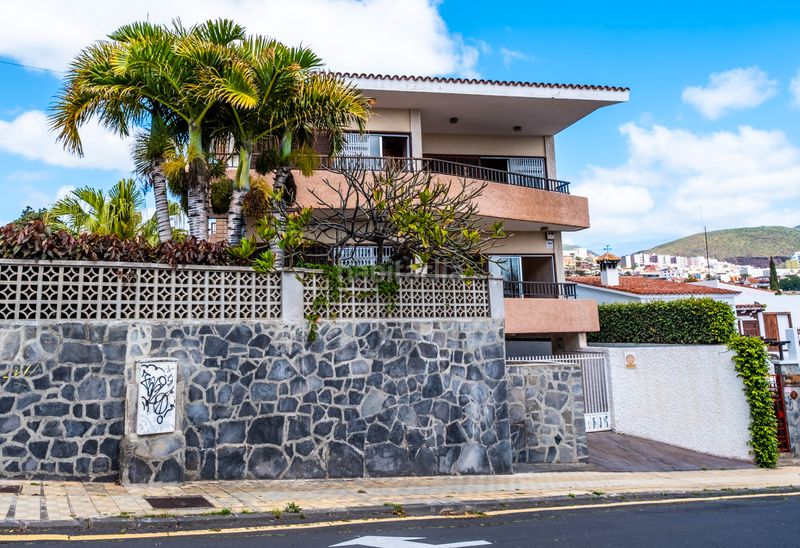 Foto 27e021d5-1df9-4227-8416-53bc14cd8efa. Chalet exclusivo chalet independiente en una de las mejores zonas de tenerife: zona tristán, . en Santa Cruz de Tenerife