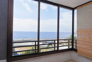 Rent Flat  Calle bélgica. Exclusivo piso un dormitorio con vistas al mar en la cotizada zo