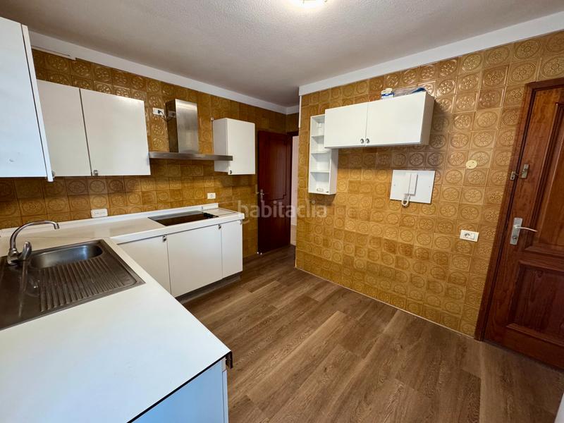 Foto 11b2c0eb-107f-479b-b982-0e7f46796bc0. Piso  en venta en avenida bélgica, zona chapatal en Santa Cruz de Tenerife