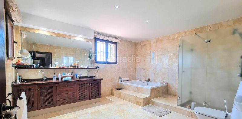 Foto 0a01dda6-57e0-4e22-a7b8-f1ca02b10126. Xalet amb calefacció aparcament piscina a La Manga Club Cartagena