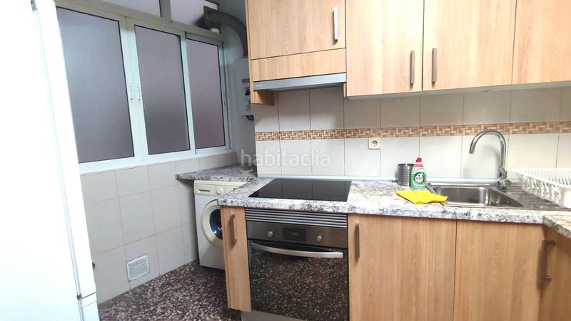 Foto dea0cbe4-9f94-49c9-a32e-804dc591cdeb. Alquiler piso en calle capitanes ripoll 12 piso para estudiantes en Cartagena