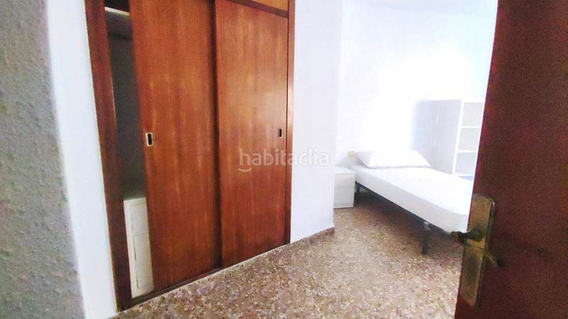 Foto ef05baf2-3b80-4b35-83ab-e02837e02e0c. Alquiler piso en calle capitanes ripoll 12 piso para estudiantes en Cartagena