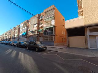 Flat  Calle madreperla. Piso bajo para actualizar