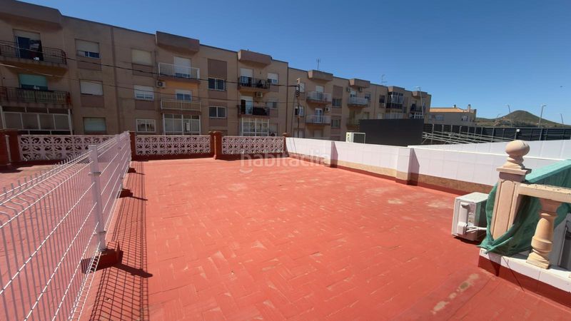 Foto a76ea069-9914-408d-b5c5-d56c550fbd42. Casa adossada amb aparcament a La Unión Unión (La)