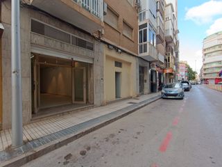 Local Comercial en Alameda. Local comercial