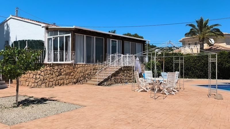 Foto 377dc44c-6fab-4735-967f-98533a0ebb62. Chalet  con piscina en Cala Advocat-Baladrar Benissa