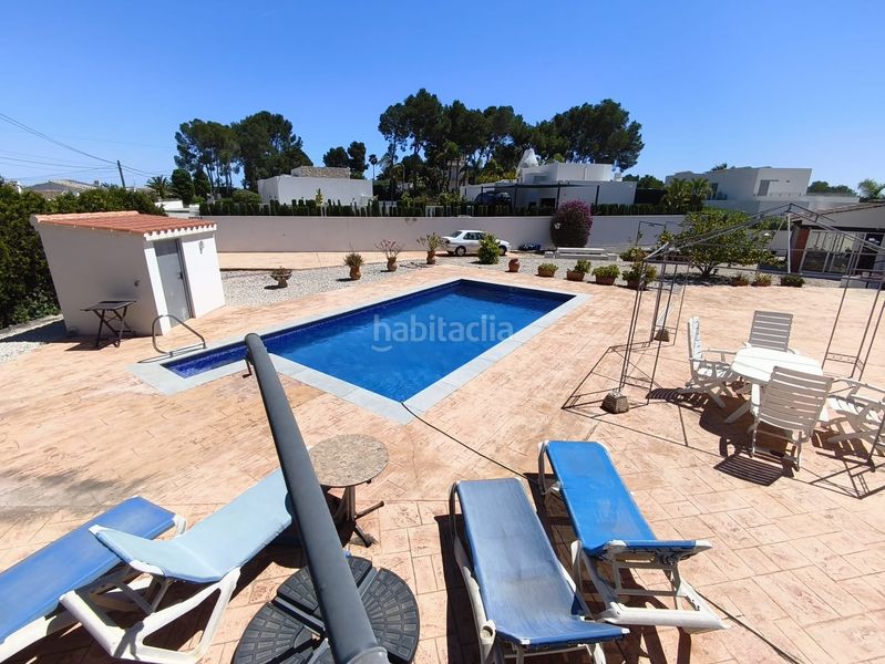 Foto a20a44da-f48d-4307-9996-bee3f93069e0. Chalet  con piscina en Cala Advocat-Baladrar Benissa