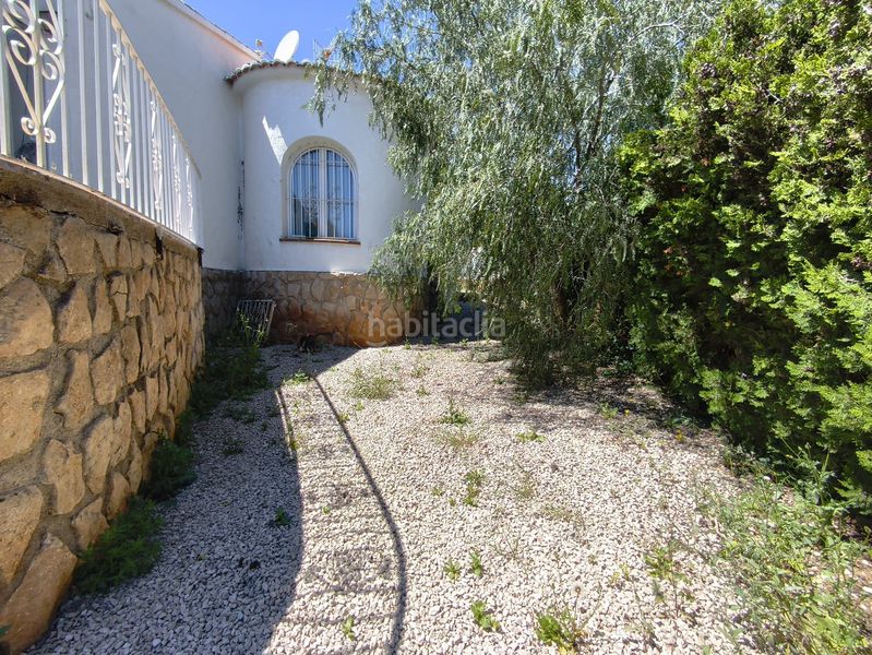 Foto ccc1a642-271e-4849-afe4-89a582dfc943. Chalet  con piscina en Cala Advocat-Baladrar Benissa
