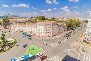 Pis en Avenida de am�rica 2. Amplio piso en zona estaci�n